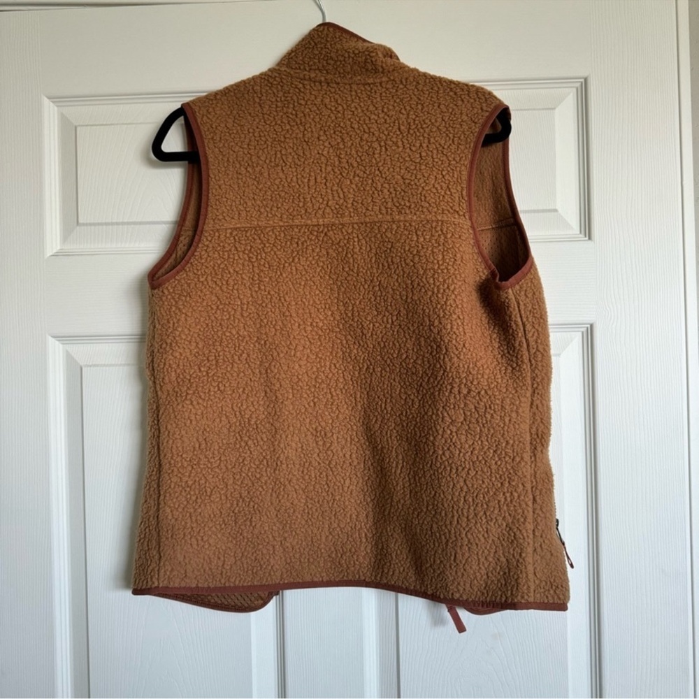 Patagonia Women's Fleece Vest Tan/Brown - Picture 2 of 2